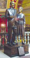 Mike & Maureen Mansfield statue, Capitol Mezzanine - artist Gareth Curtiss